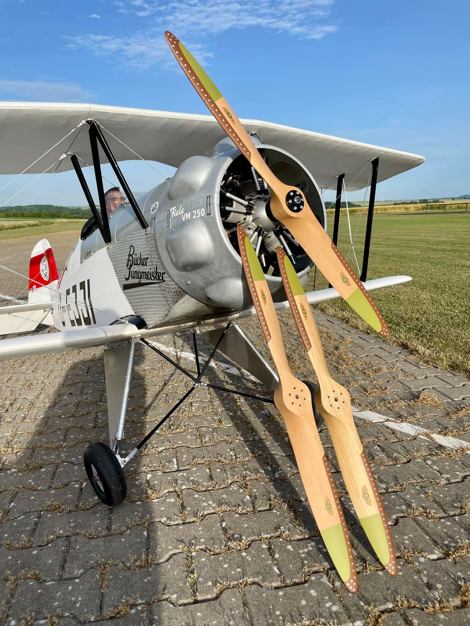 286398136_10210053002317746_2936780048574435802_n 34 ZOLL 2 BLATT